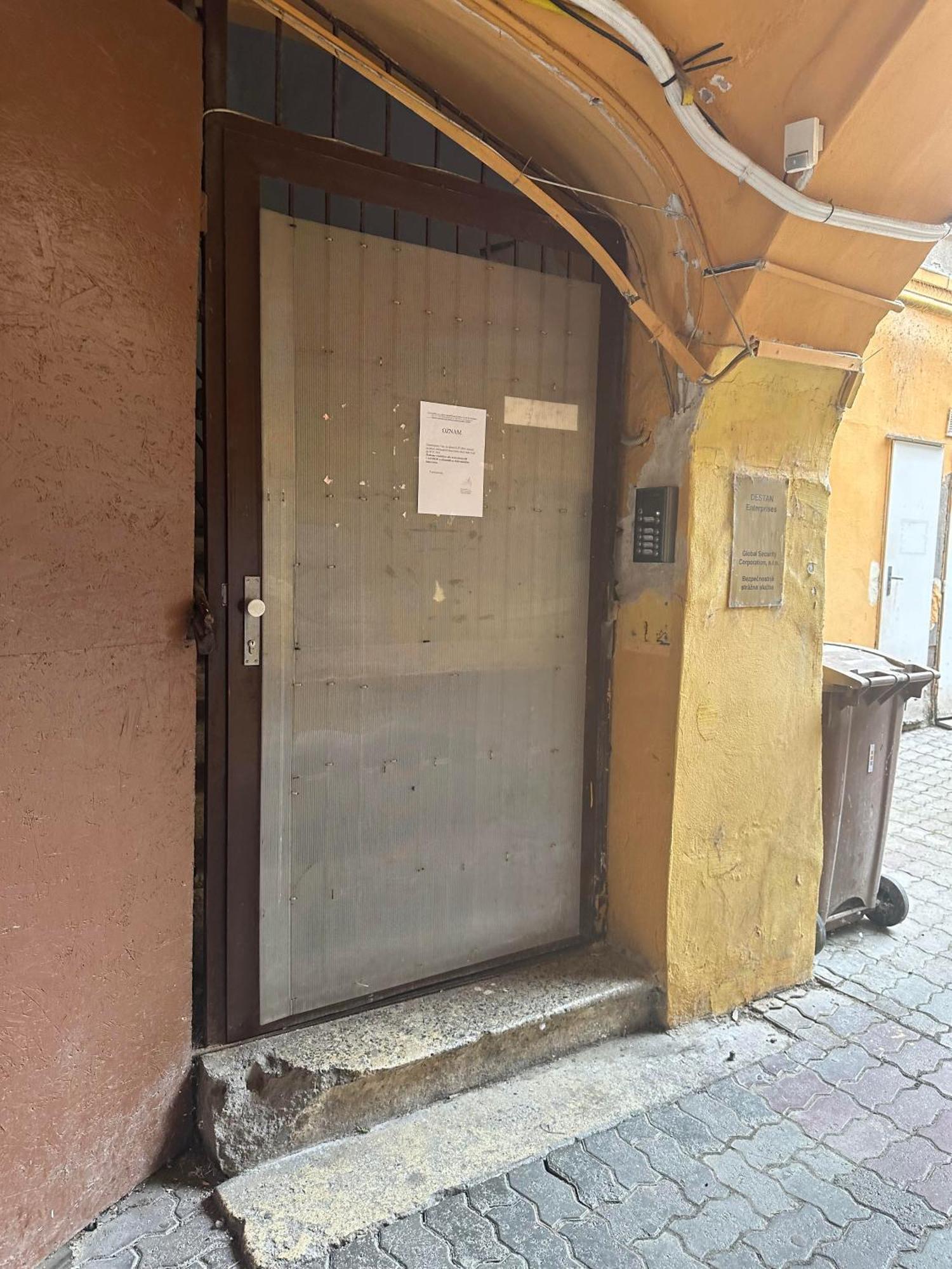 C Private Room In City Center In Bratislava Exterior foto